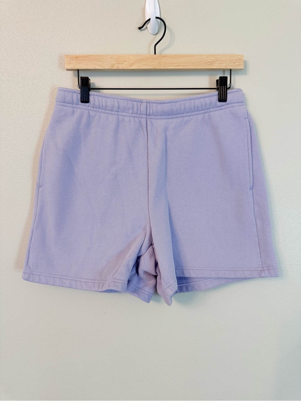 Aritzia TNA Cozy Fleece Mega 5” Sweatshort Lavender Size M - Picture 3 of 9